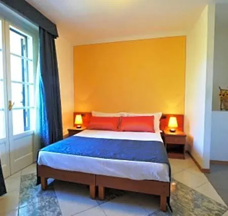 House Aurora 3* Cortona
