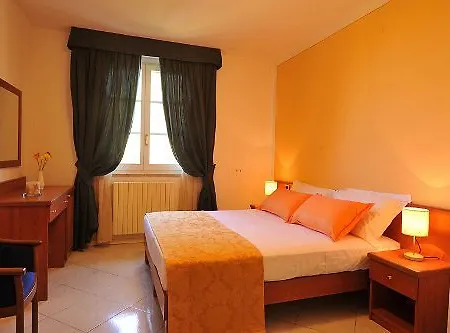 House Aurora Cortona