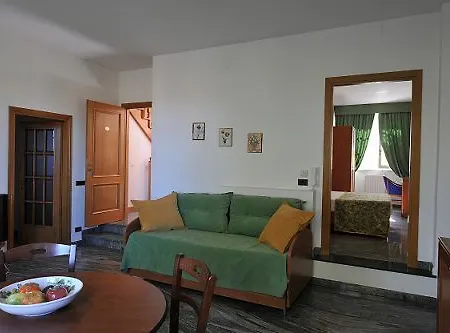 House Aurora 3* Cortona