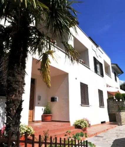 Apart Otel House Aurora Cortona